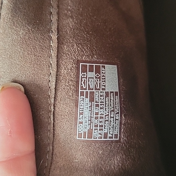 Like New UGG® Cityfunc Zip size 7 - Picture 7 of 9